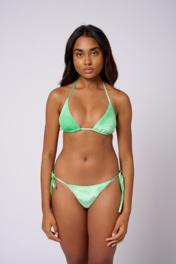 <FONT color="#FF8700">Lola - </FONT color> Haut de Bikini Triangle Velours Côtelé